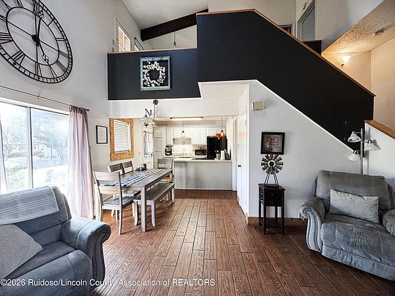 3rd image of 102 North St #7