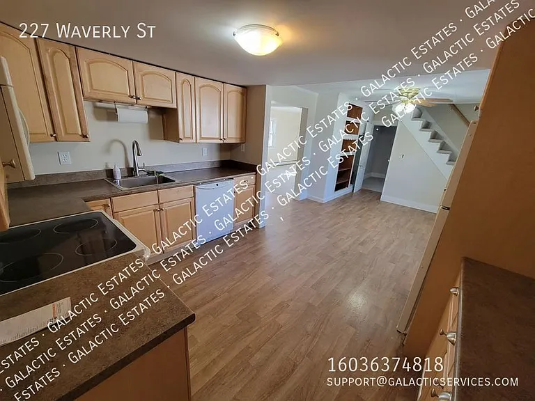 227 Waverly St — Photo 11