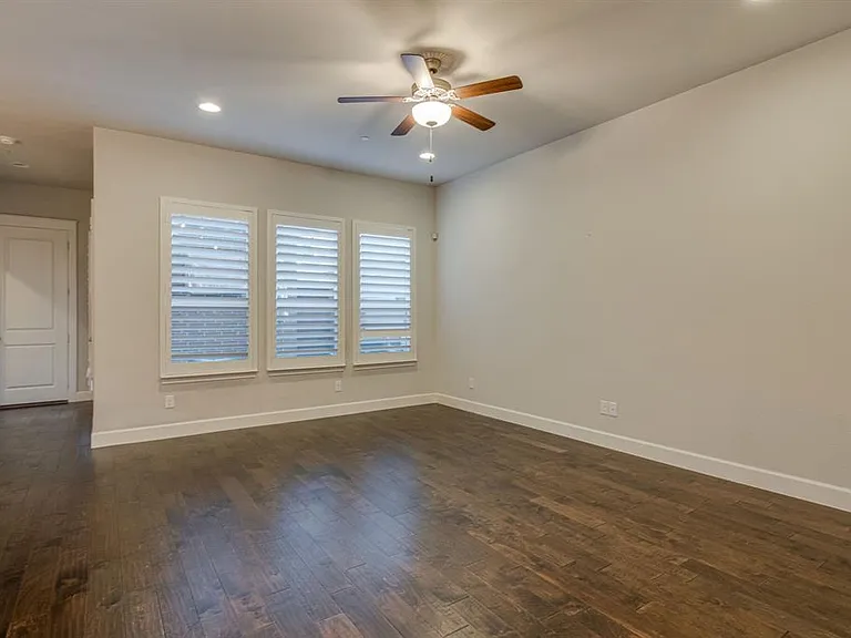 8736 Madrid St — Photo 18