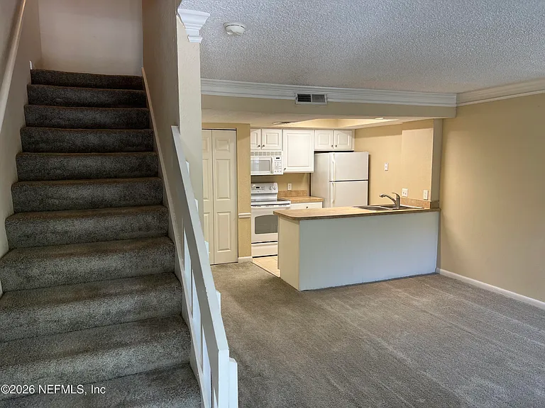 100 Fairway Park Blvd #2006 — Photo 4