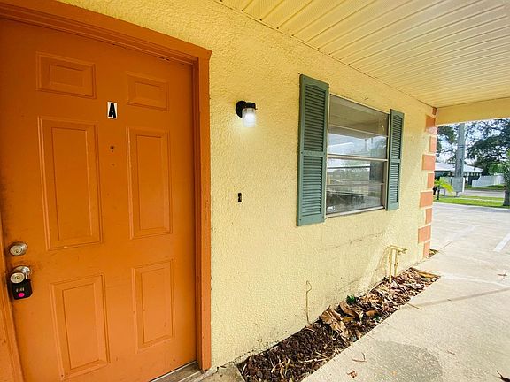 3rd image of 2190 Knox McRae Dr APT A
