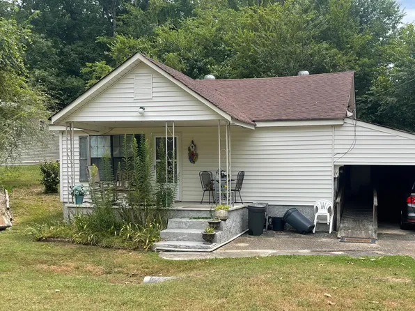 502 Montclair Dr, Rossville, GA 30741