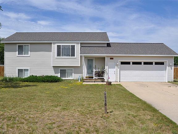 2nd image of 2510 Woodcock Ln