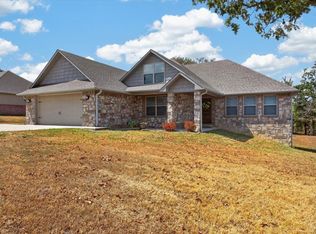 301 Eagle Crst, Poteau, OK 74953