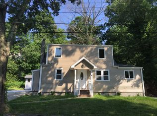33 Alabama Ave, Lake Hopatcong, NJ 07849