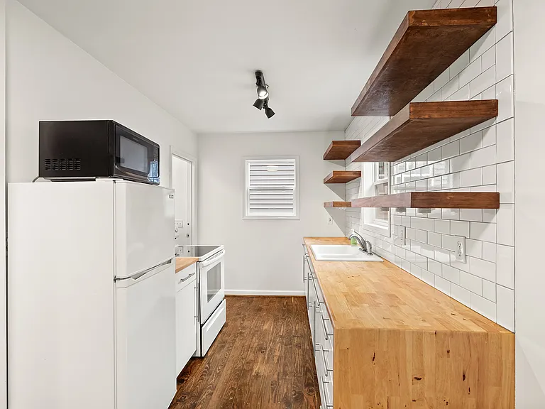 1425 Stainback Ave — Photo 7