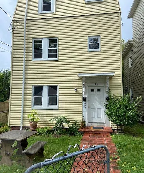 130 Willow Ave #2 — Photo 16