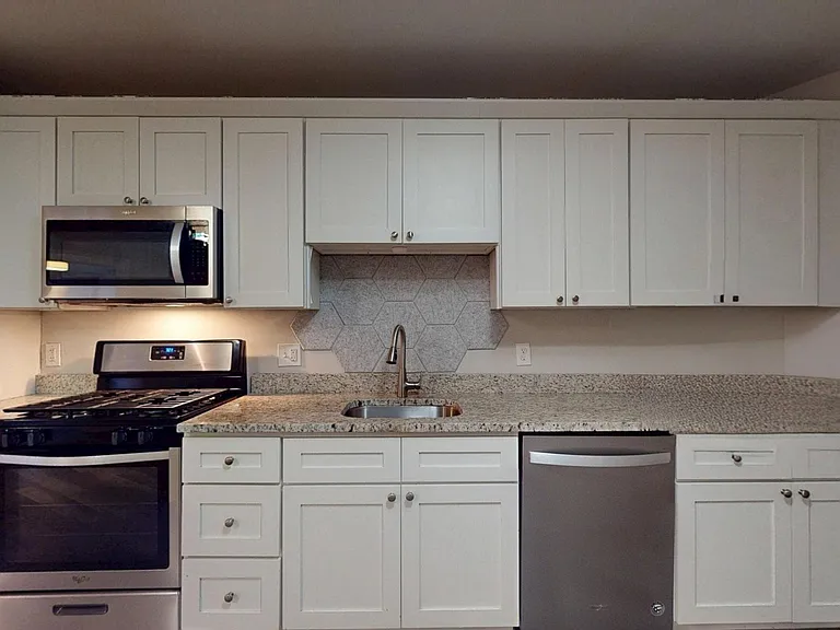 108 Meridian St #1 — Photo 1