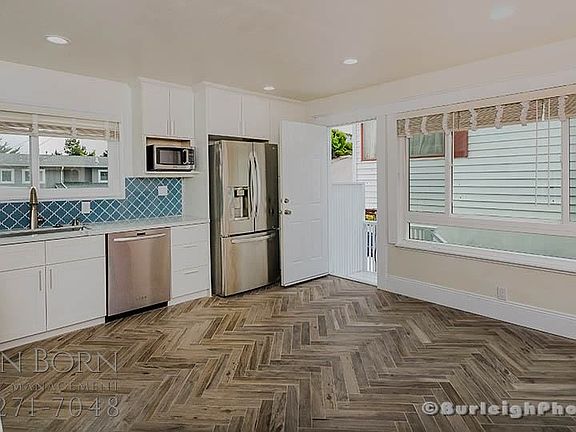5th image of 1127 Manzanita Dr