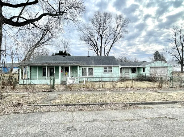 2135 Plum St, Terre Haute, IN 47804