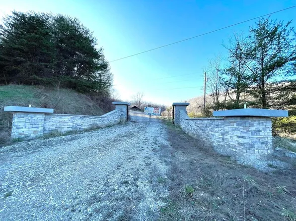 364 Bobcat Run, Greenup, KY 41144