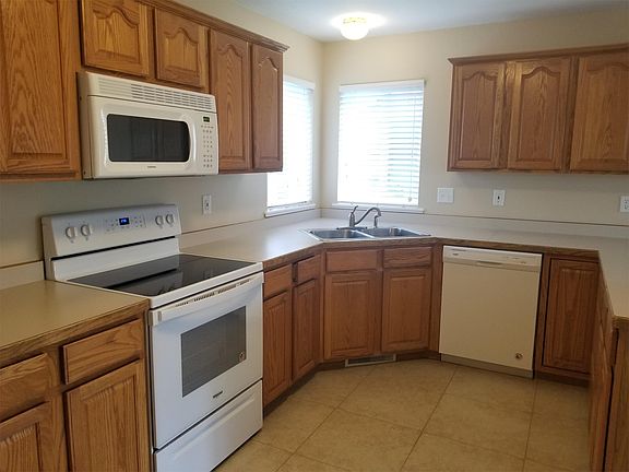 2nd image of 519 N 19th Ave #1
