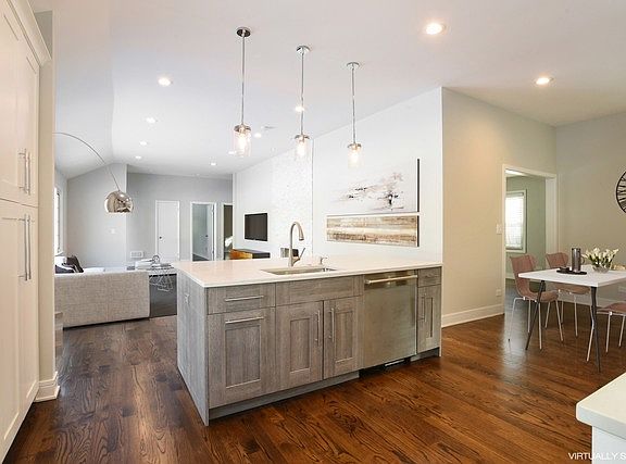 3rd image of 460 Comstock Pl