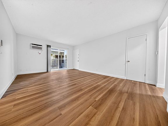 2nd image of 7245-7251 Willoughby Ave #6945-2