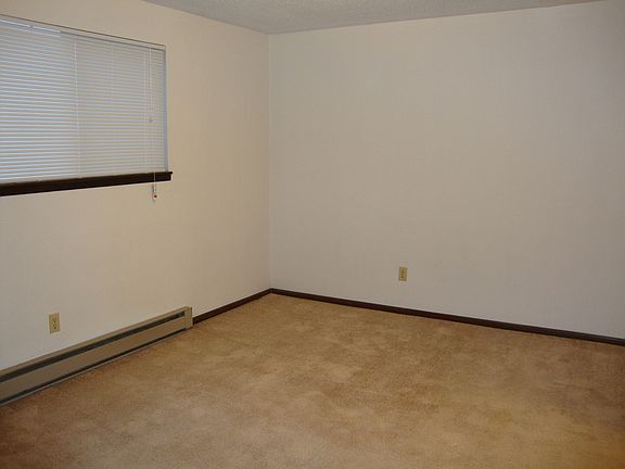 5th image of 2112 W Northwest Blvd #24