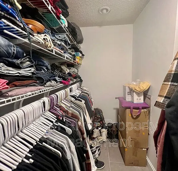 3352 Shelley Dr — Photo 27