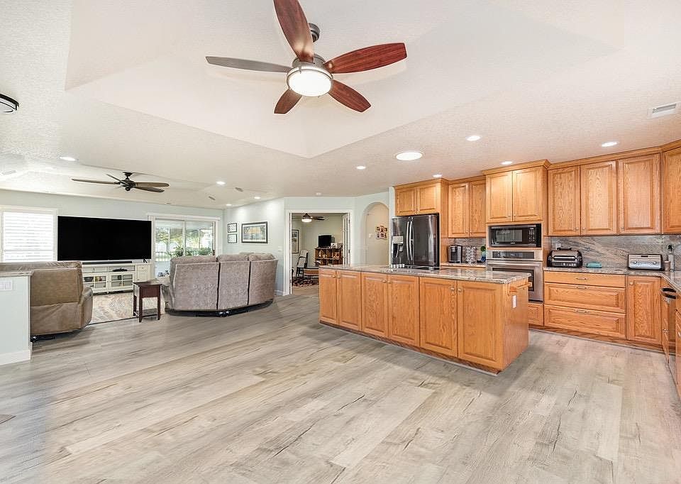 1st image of 681 Village Dr