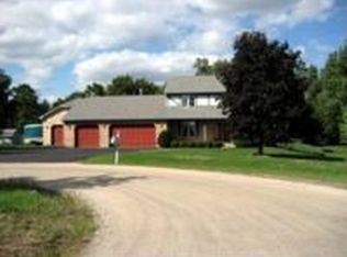 27367 N Oakleaf Ct, Mundelein, IL 60060