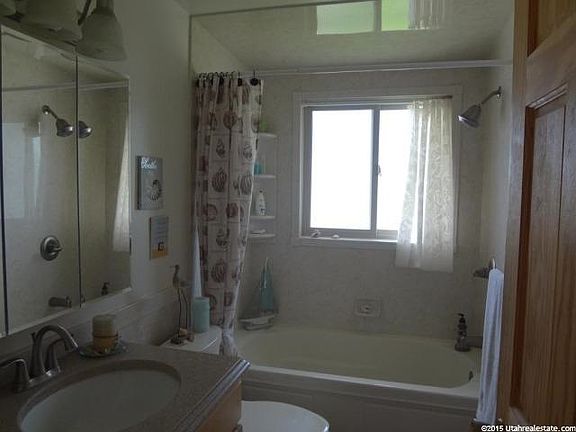 4th image of 2917 S Zenith Cir