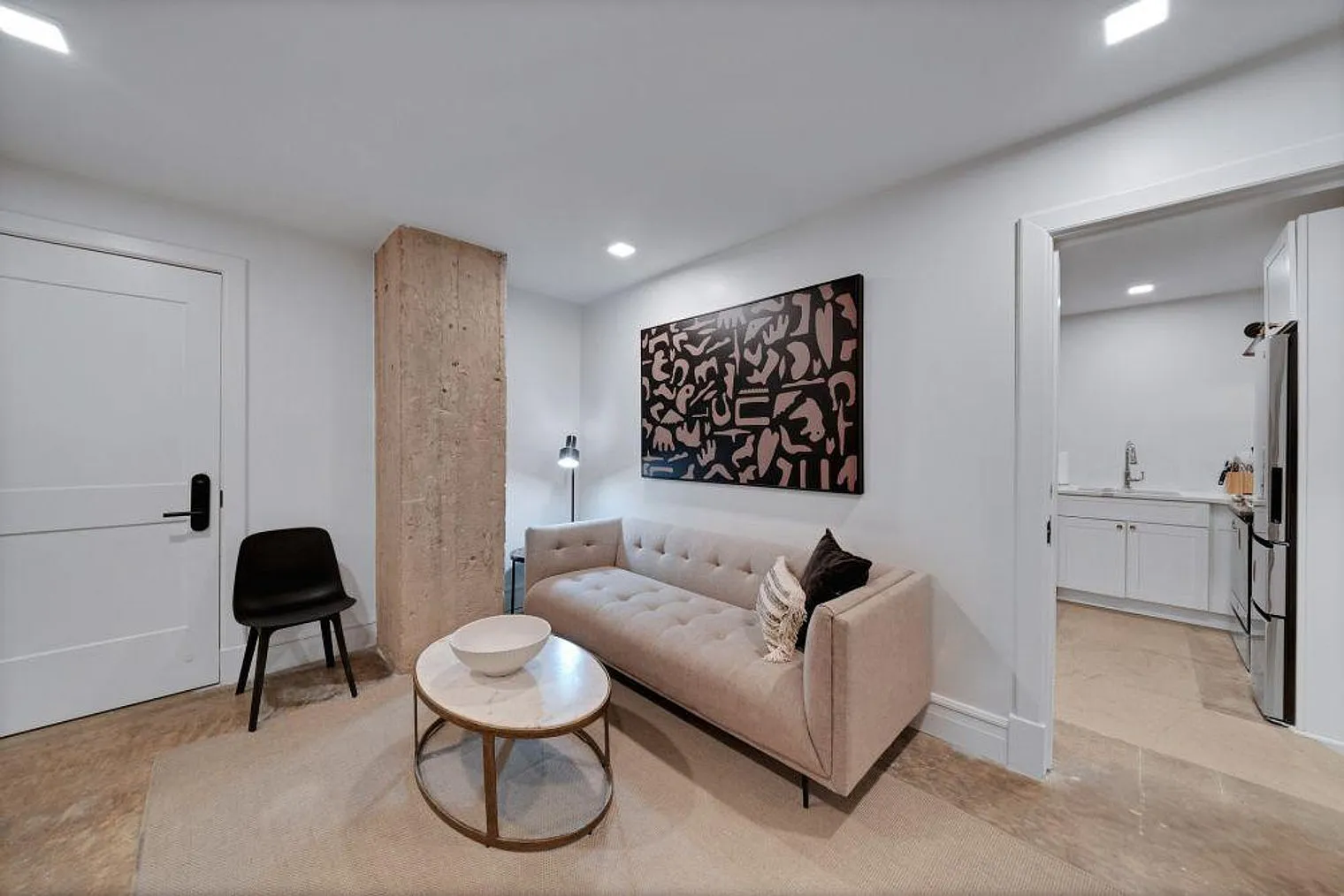 3 bed, 3.0 bath, 1259 sqft, $8,152 — Photo 3