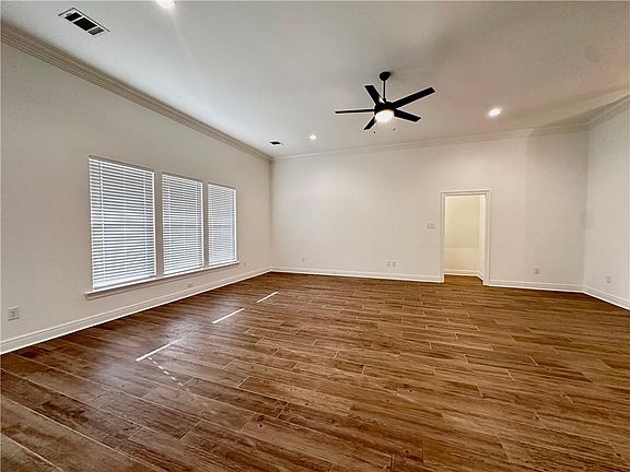 4th image of 42568 Wynstone Dr
