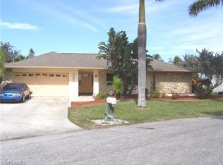 3305 SE 18th Ave, Cape Coral, FL 33904