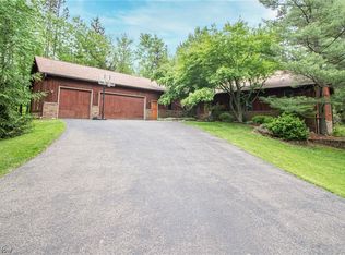 6611 Greenwich Rd, Westfield Center, OH 44251