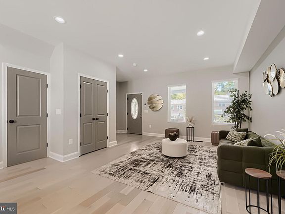 3rd image of 3217 Belmont Ave