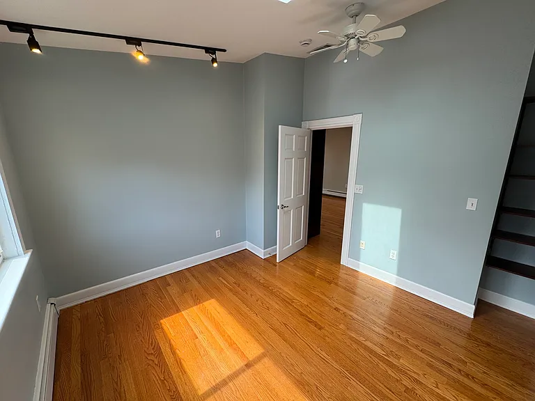 24 Ellington Rd #2R — Photo 10