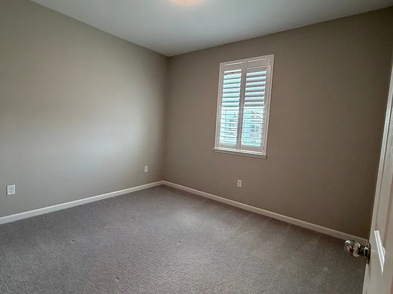 700 Apricot Cir — Photo 23