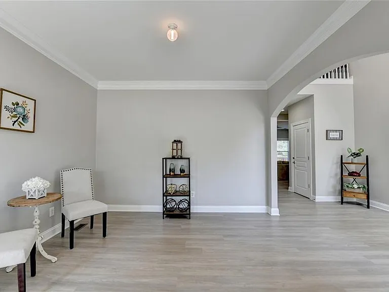 4805 Shelbourne Dr — Photo 14