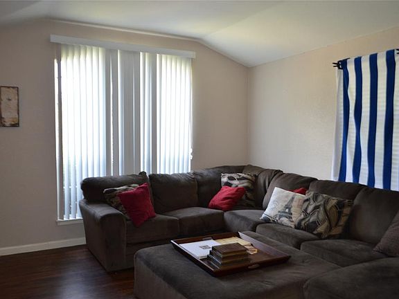 3rd image of 6808 Buenos Aires Dr