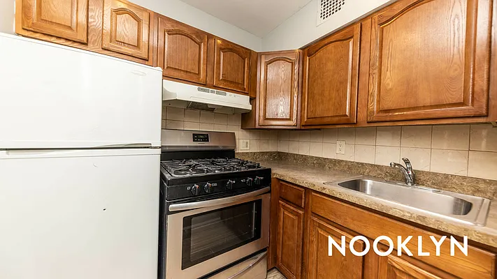 Rented by Nooklyn NYC LLC | media 12