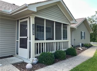 3748 Colony Hill Dr, Zanesville, OH 43701