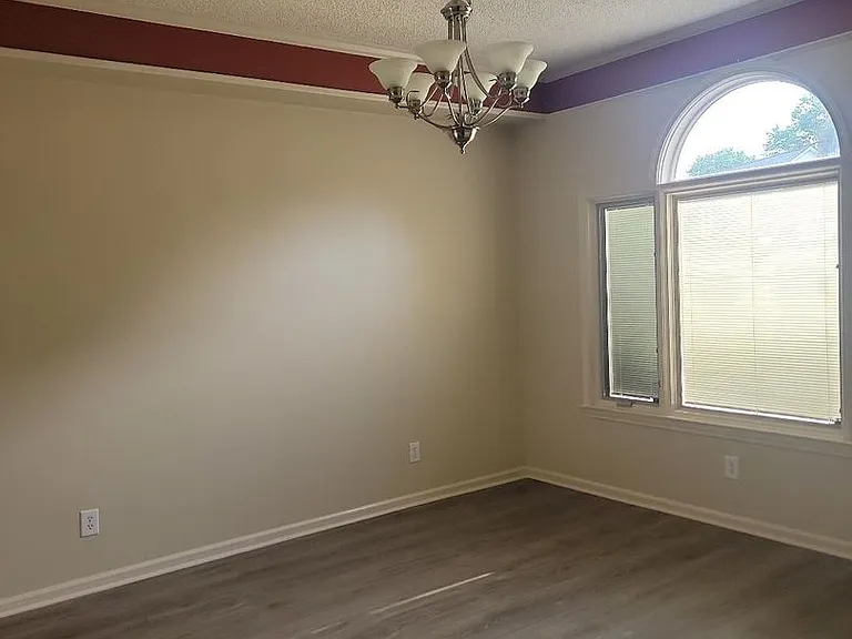 928 Running Brook Dr — Photo 5