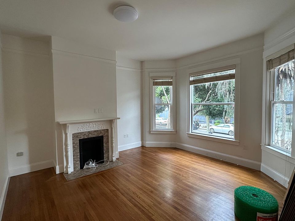 1st image of 1728 Waller St