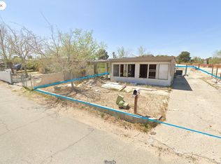 220 Desert Breeze Dr, California City, CA