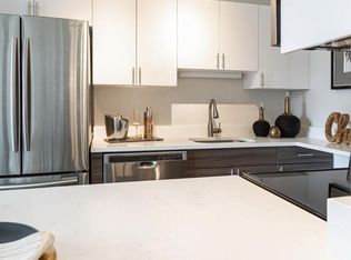 7 E Superior St #4205, Chicago, IL 60611