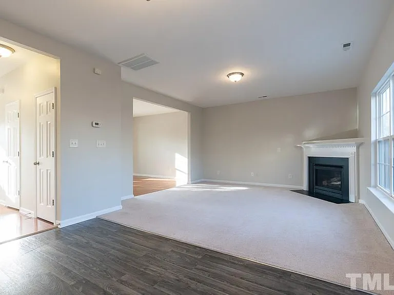 401 Wellspring Dr — Photo 23