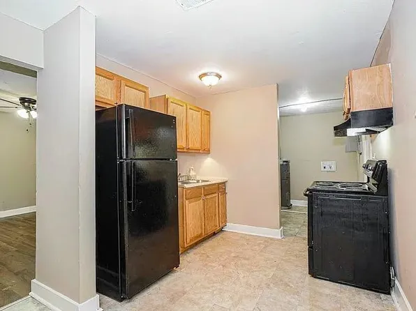 2411 Century Dr, Columbus, OH 43211