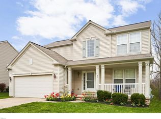 536 Andover Cir, Broadview Heights, OH 44147