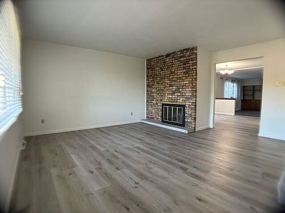 2nd image of 6928 N Flamingo Ct