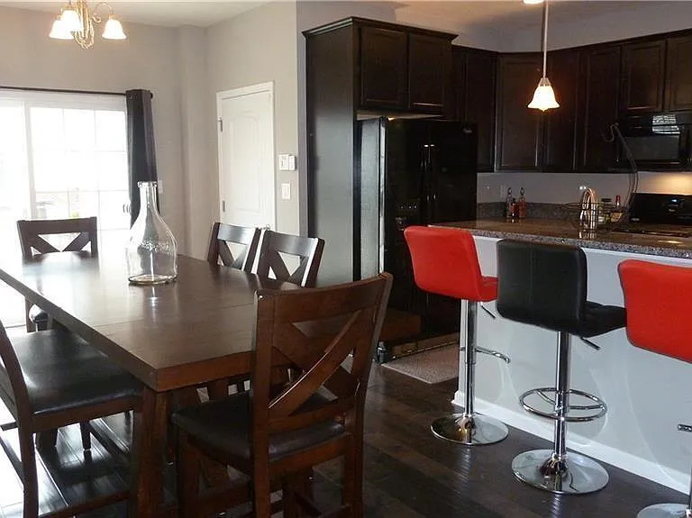 9681 Angelica Dr — Photo 10