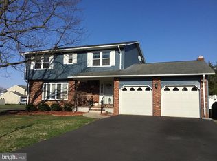 39 Stratton Dr, Hamilton, NJ 08690