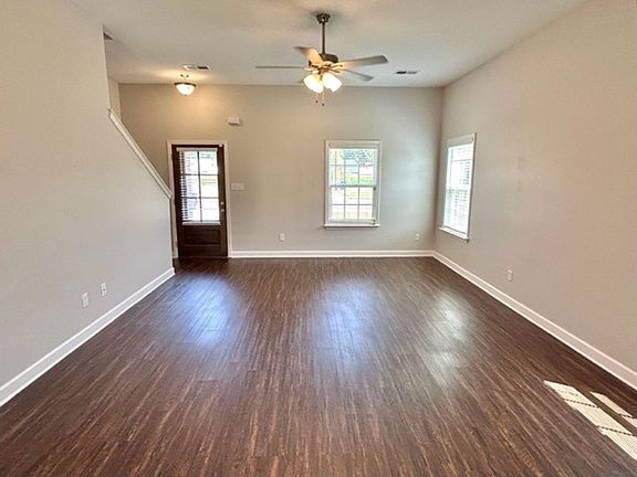 2nd image of 5781 Matthew Dr #1