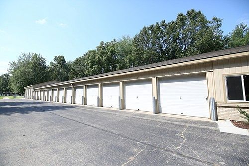 2nd image of 13605 Clearwater Ln