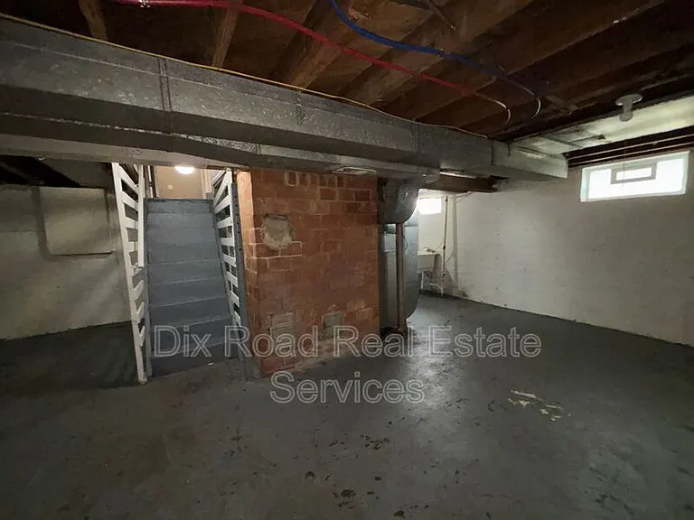 2827 Oxford Ave — Photo 23
