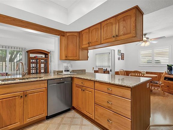 4th image of 773 VIVIENDA SOUTH COURT #8