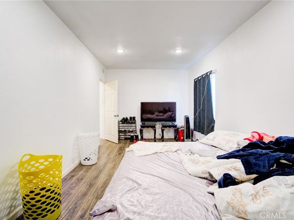 bakersfield-california-18888779 picture