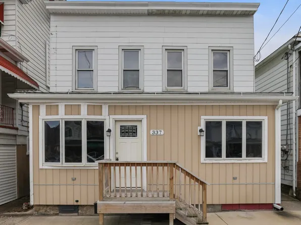 337 W Catawissa St, Nesquehoning, PA 18240